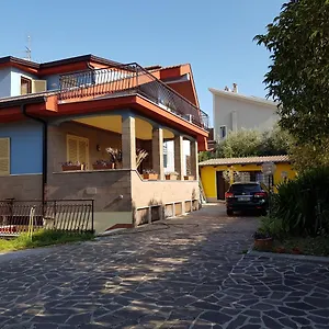 Alloggio in famiglia La Casa Degli Artisti E Del Coworking, Roma