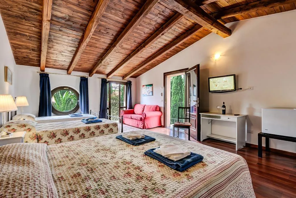 Relais Villaggio Azzurro Rome 0*,